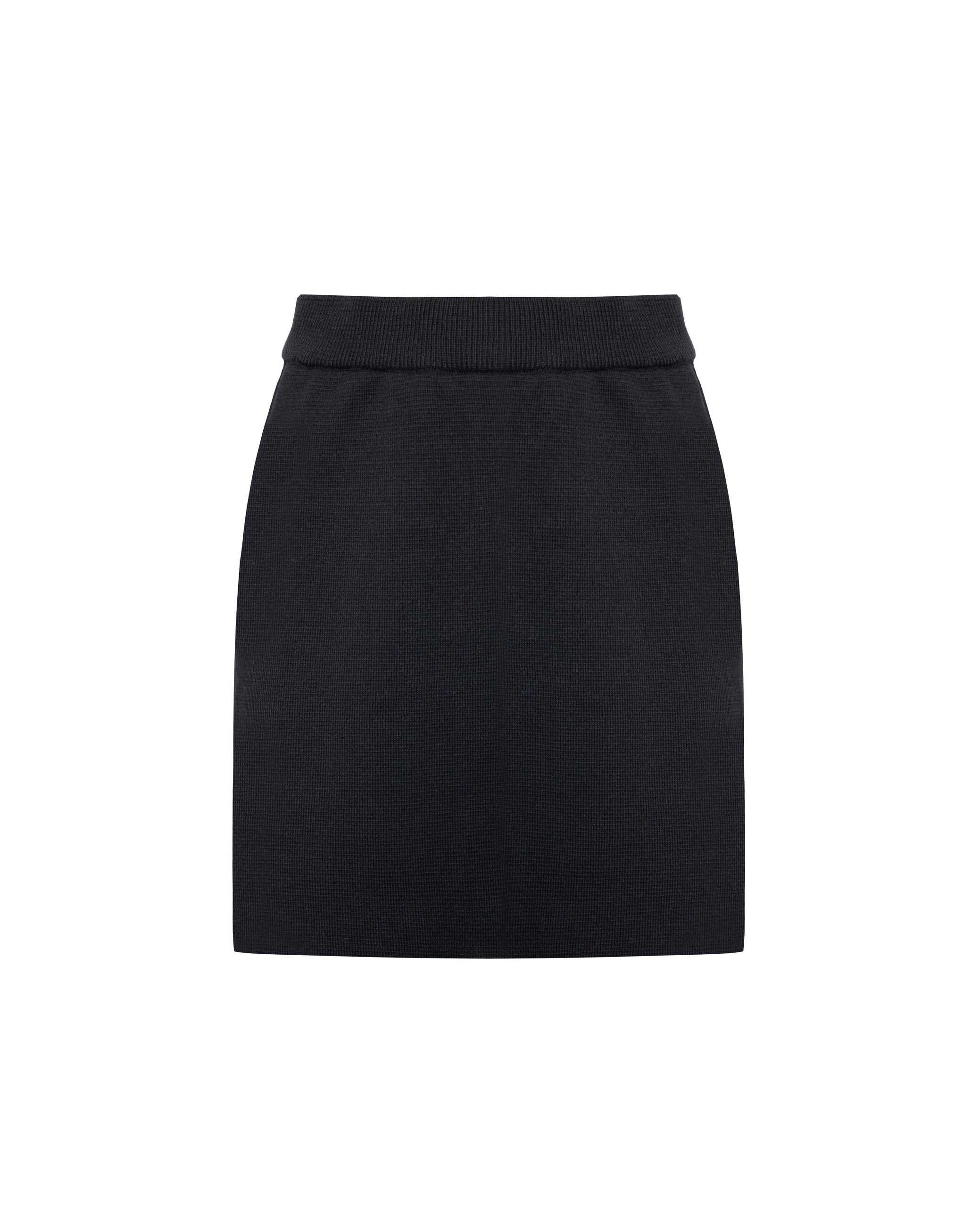 Knitted mini skirt