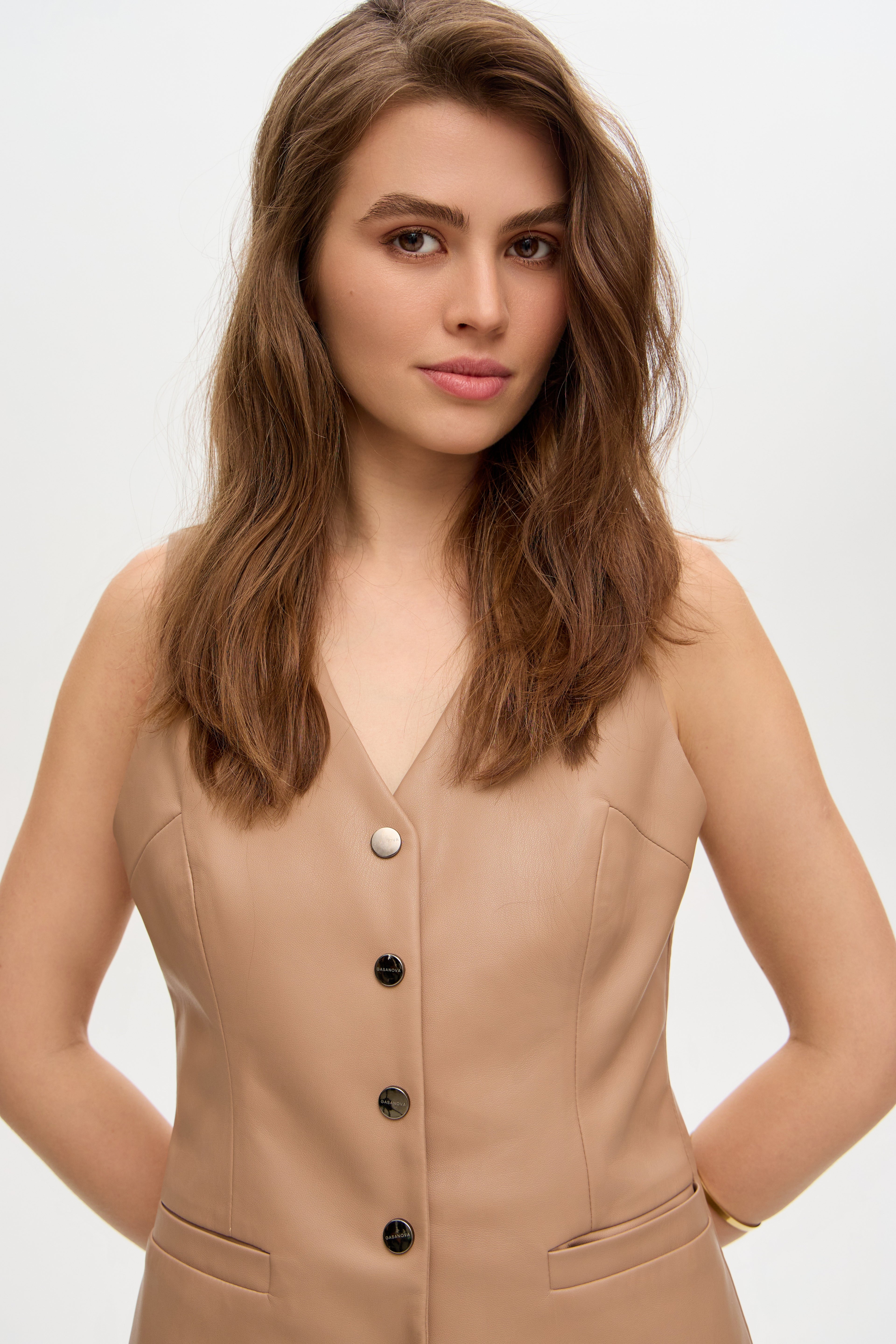 Eco-leather vclassic vest
