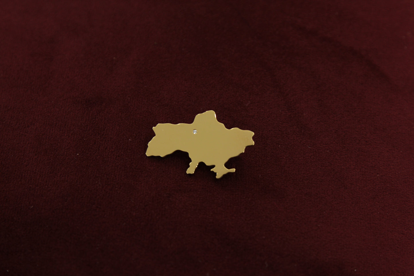 Brooch "Ukraine" with diamond stone