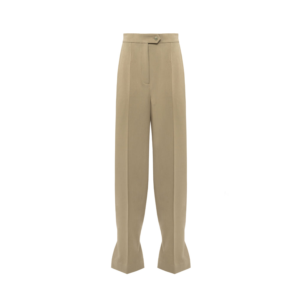 Trousers with straps