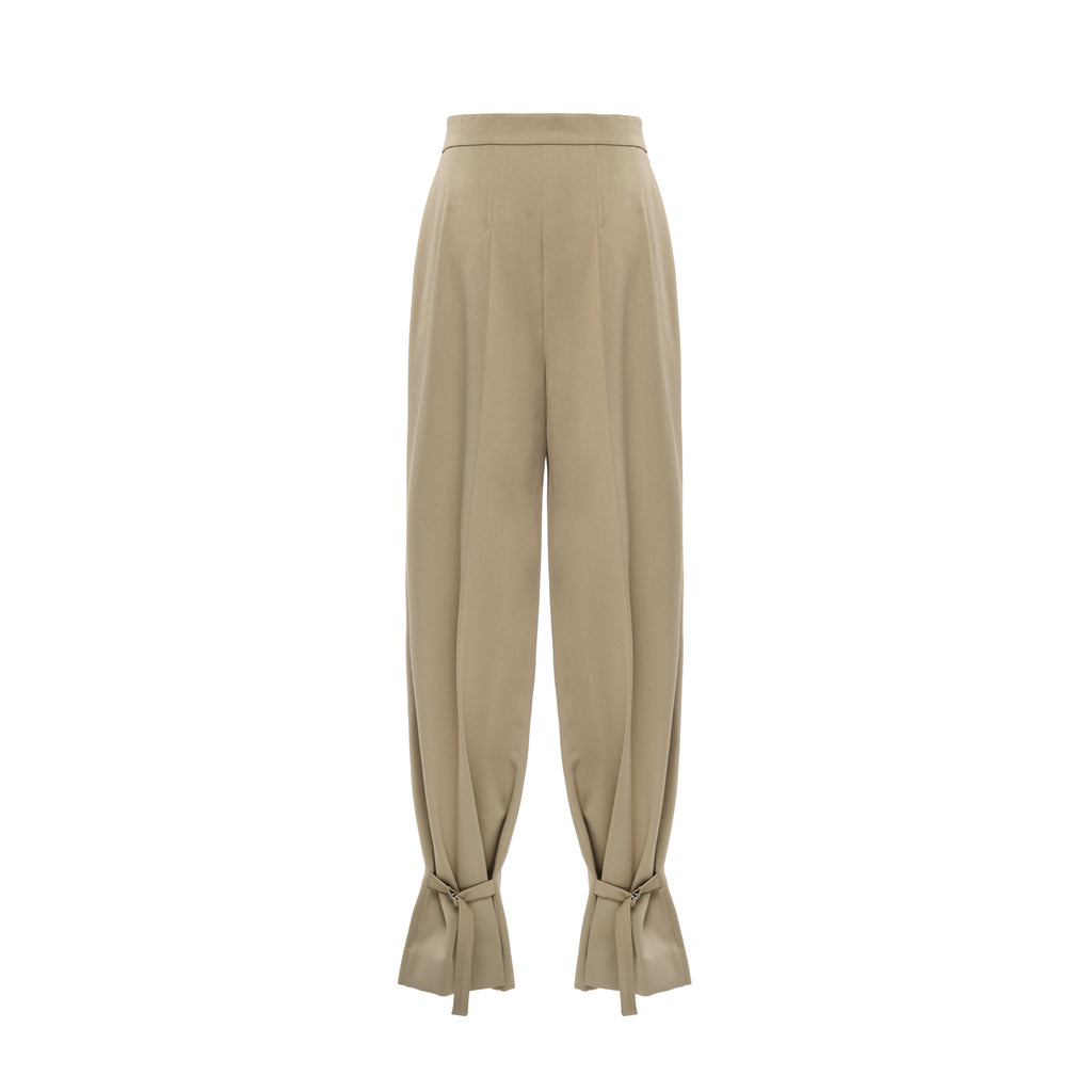Trousers with straps