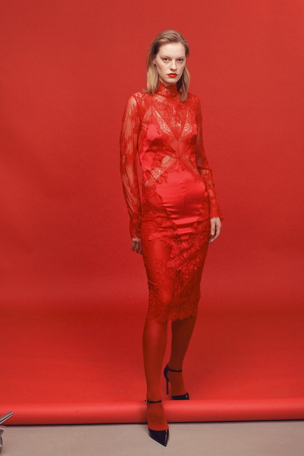 Сукня міді червоного кольору