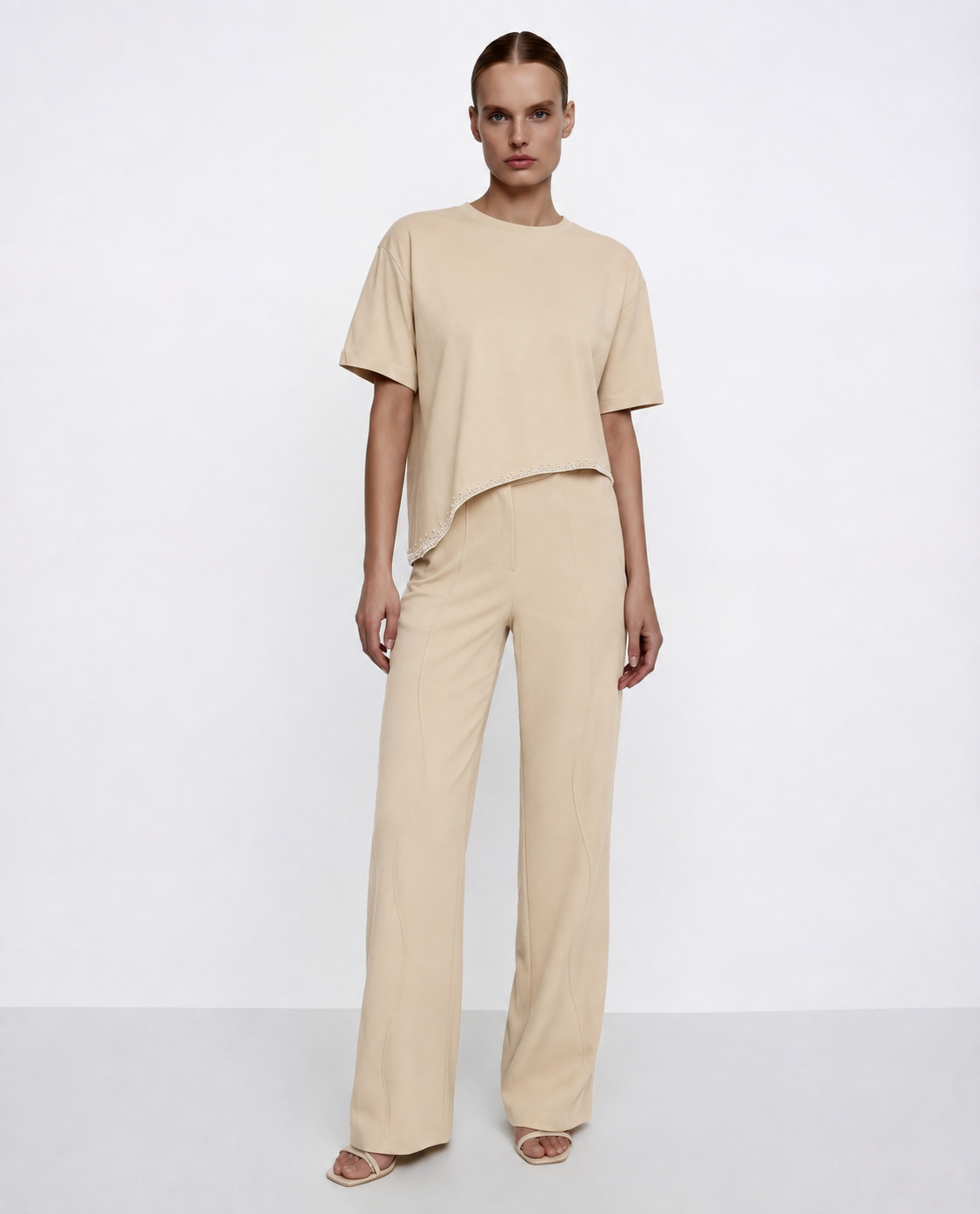 Asymmetric Wave T-shirt with scattered crystals