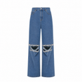 Jeans with knee slits