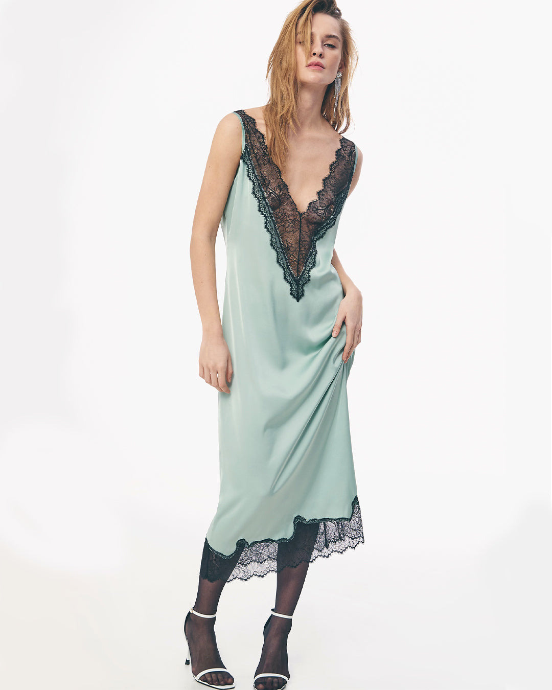 Dress with lace