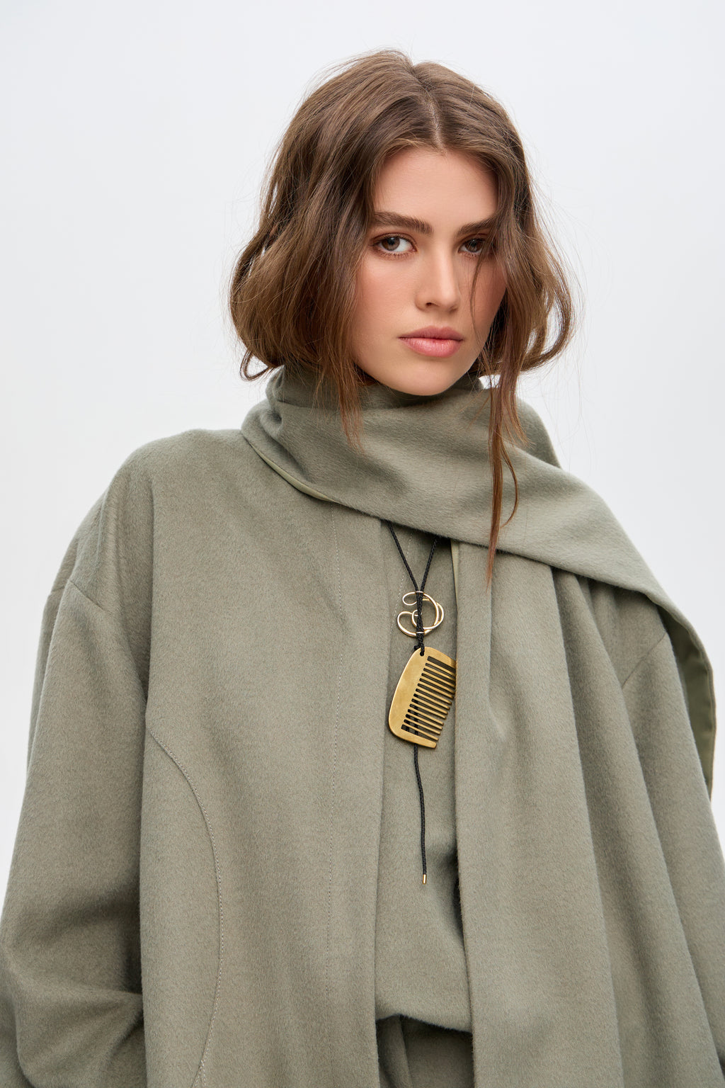 Cashmere shirt with scarf