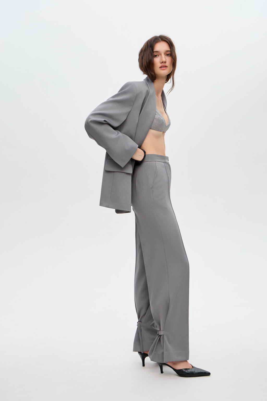 Trousers with straps