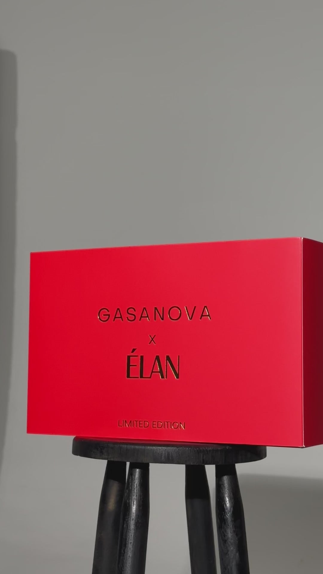 GASANOVA x ÉLAN Advent Calendar